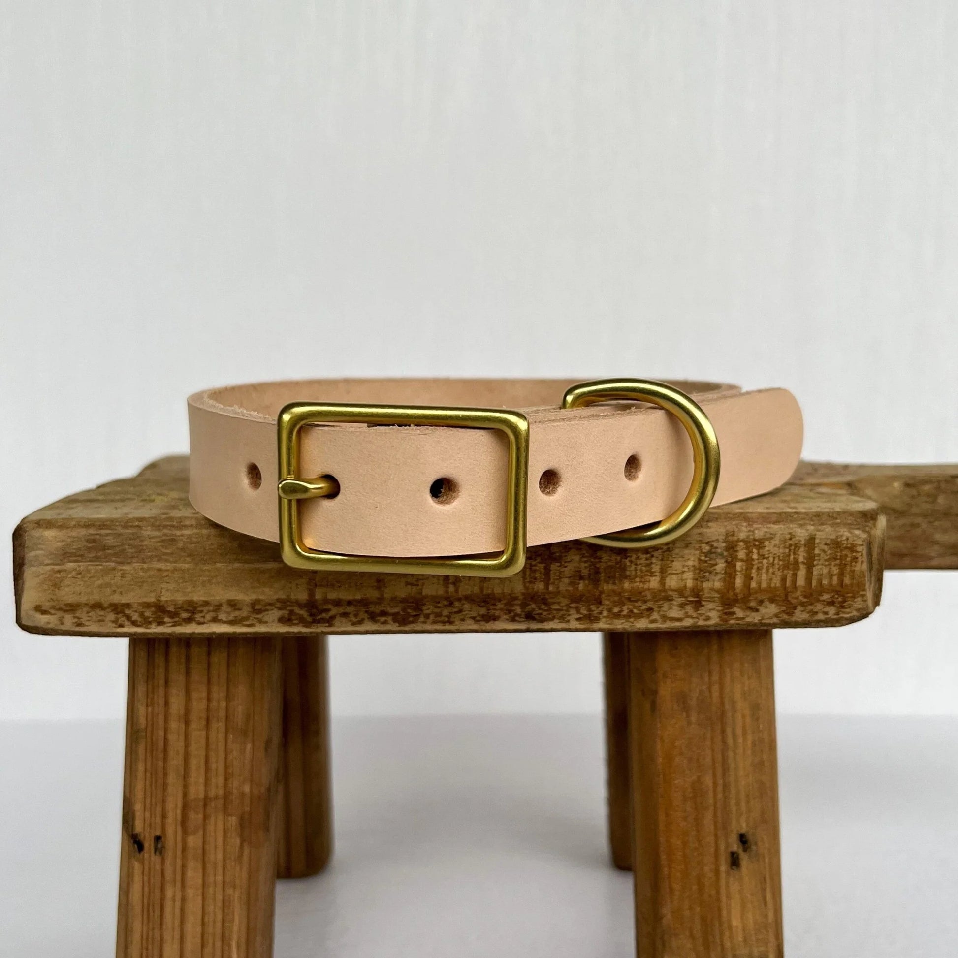 Bridle Leather Dog Collar - Natural